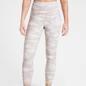 Athleta Elation Camo 7/8 Tight - Small , Taupe